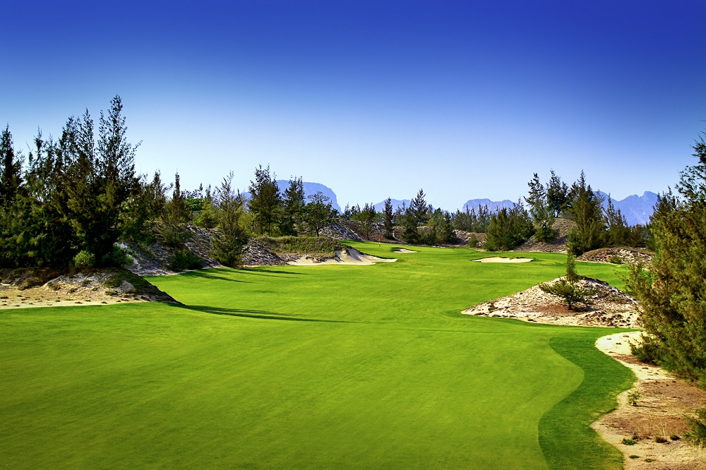 Da Nang Golf Club from Greg Norman design site